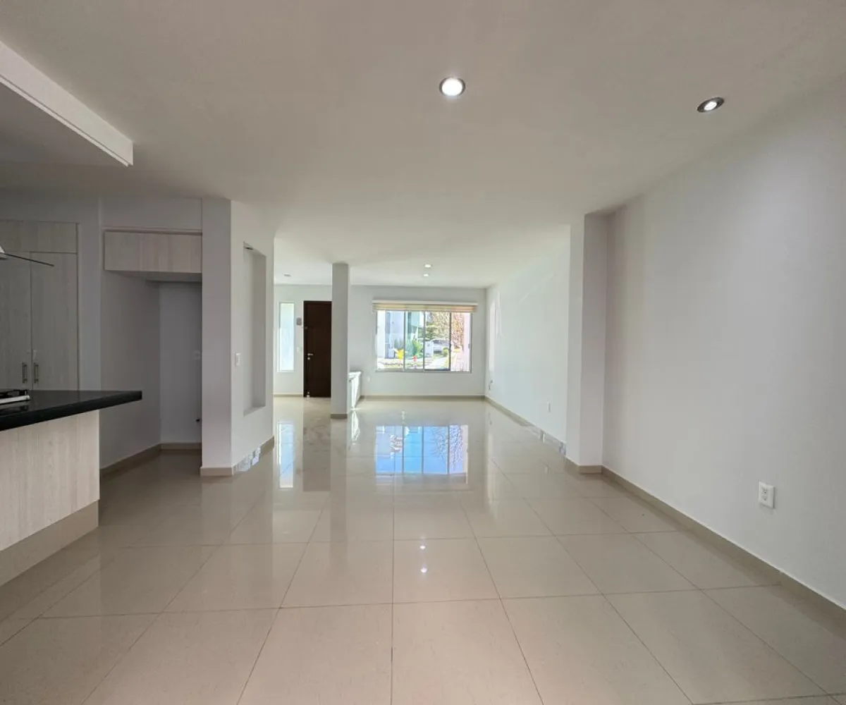 Casa En Venta,Valle Imperial,Jardines de Fontainebleu Norte 46, Zapopan, Jalisco 45134, 3 Habitaciones,2 Baños,Jardines de Fontainebleu Norte,3,pcUWLls