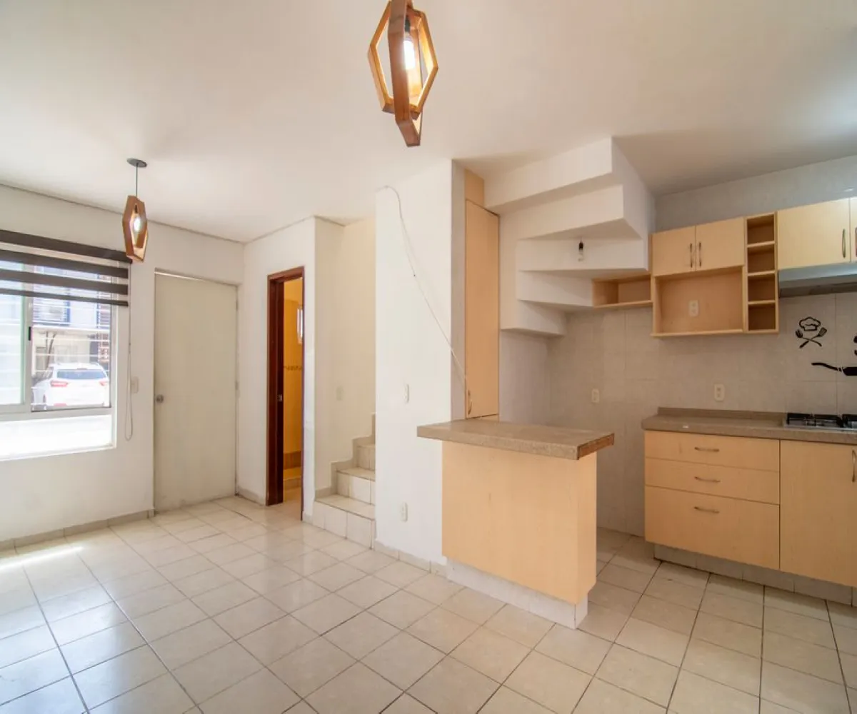 Casa En Venta,Campo Real,Avenida Campo Real Poniente 353, Zapopan, Jalisco 45134, 3 Habitaciones,3 Baños,Avenida Campo Real Poniente,1,pM7eUqI