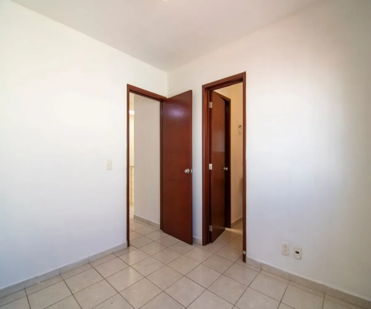 Casa En Venta,Campo Real,Avenida Campo Real Poniente 353, Zapopan, Jalisco 45134, 3 Habitaciones,3 Baños,Avenida Campo Real Poniente,1,pM7eUqI