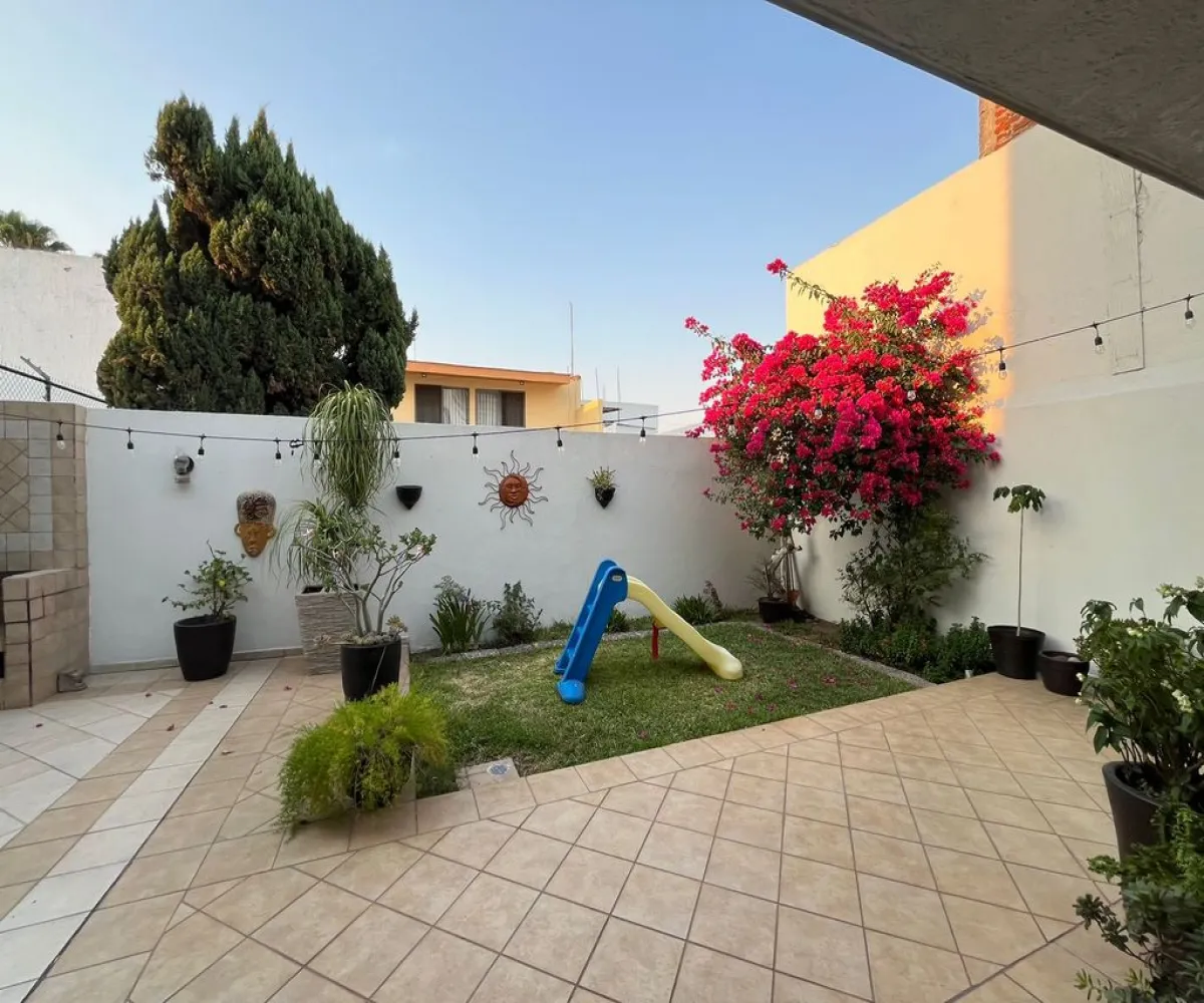 Casa En Venta,Juan Manuel Vallarta,Tauro 4098, Zapopan, Jalisco 45120, 3 Habitaciones,2 Baños,Tauro,2,px2Kjvb