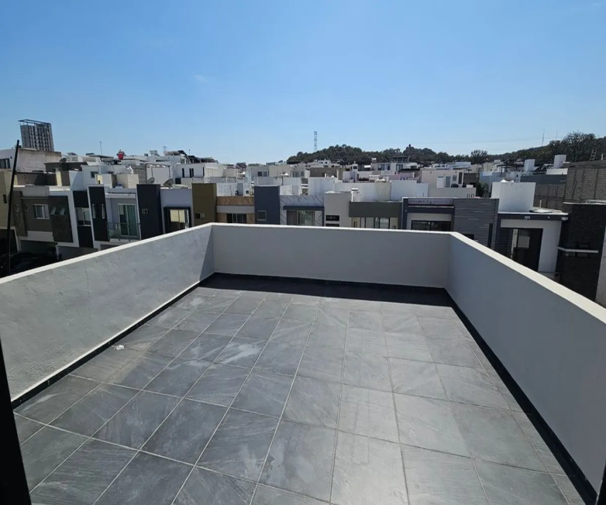 Casa En Venta,Vitana Residencial,Altavista Poniente 303, Zapopan, Jalisco 45134, 4 Habitaciones,3 Baños,Altavista Poniente,3,p6WCTVQ