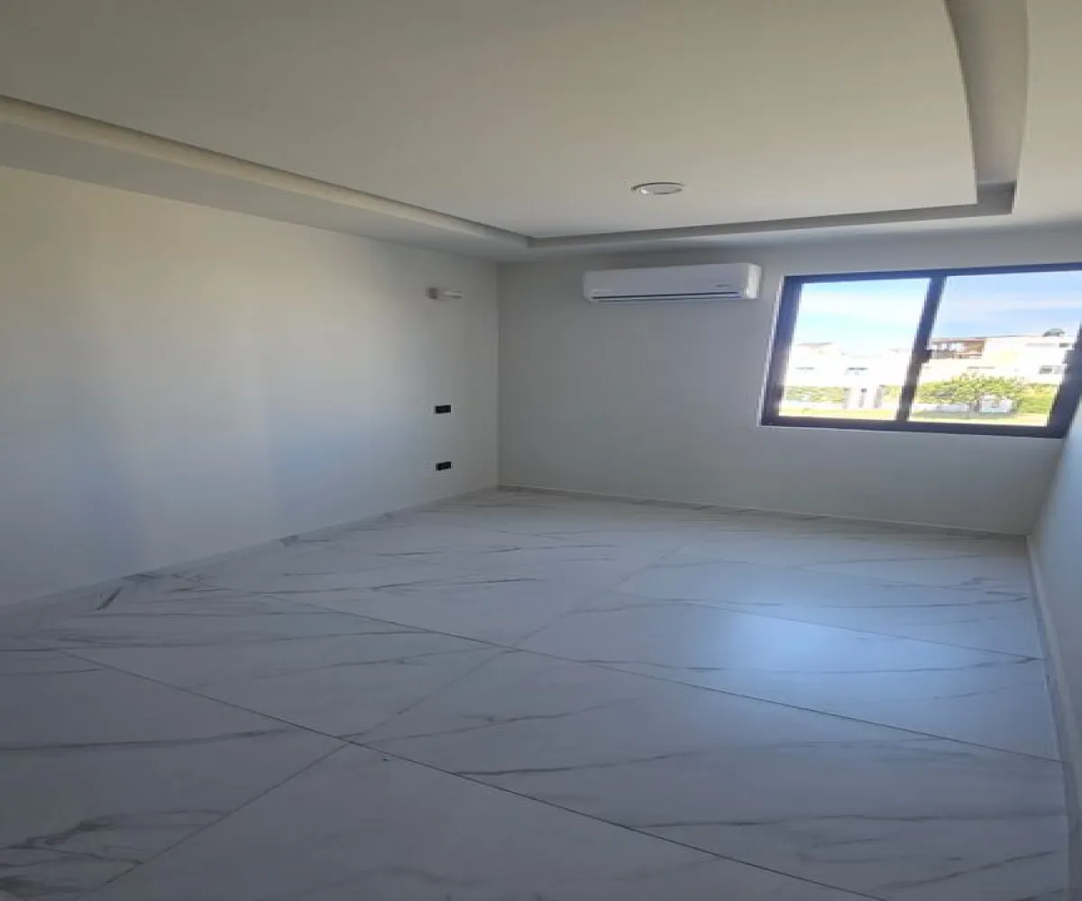 Casa En Venta,Vitana Residencial,Altavista Poniente 303, Zapopan, Jalisco 45134, 4 Habitaciones,3 Baños,Altavista Poniente,3,p6WCTVQ