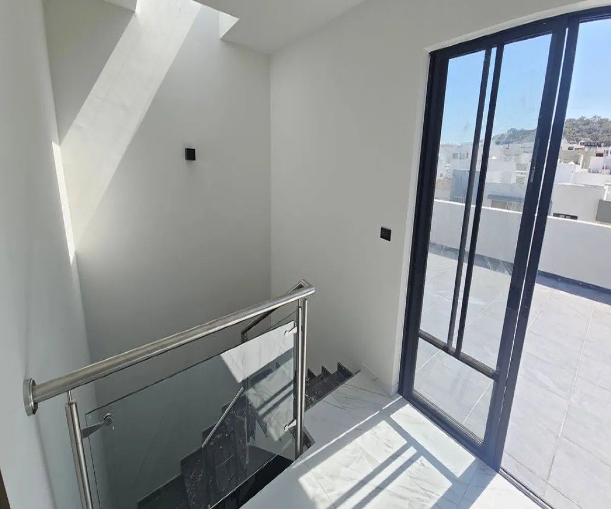 Casa En Venta,Vitana Residencial,Altavista Poniente 303, Zapopan, Jalisco 45134, 4 Habitaciones,3 Baños,Altavista Poniente,3,p6WCTVQ