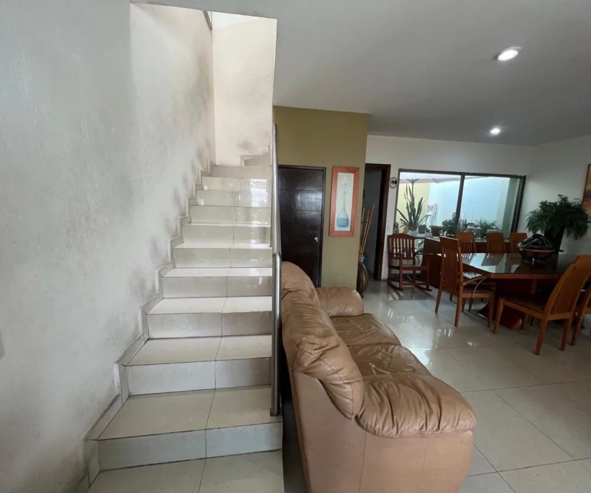 Casa En Venta,Girasoles Élite,Antiguo Camino a Tesistan 1045, Zapopan, Jalisco 45138, 4 Habitaciones,2 Baños,Antiguo Camino a Tesistan,3,plqAXcR