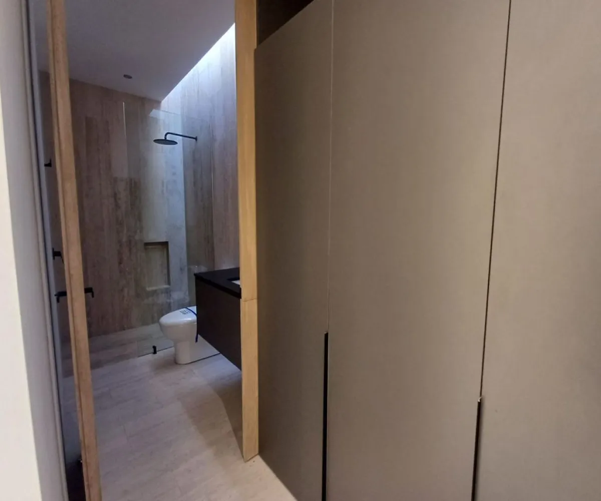 Casa En Venta,Cumbres del Lago,Avenida Lago de Juriquilla 411 1000, Querétaro, Querétaro 76230, 4 Habitaciones,4 Baños,Avenida Lago de Juriquilla,2,piK9KXq