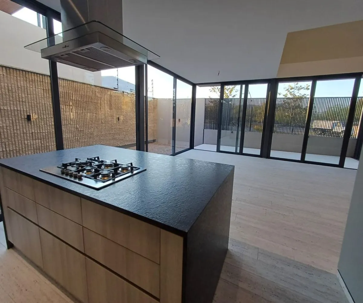 Casa En Venta,Cumbres del Lago,Avenida Lago de Juriquilla 411 1000, Querétaro, Querétaro 76230, 4 Habitaciones,4 Baños,Avenida Lago de Juriquilla,2,piK9KXq