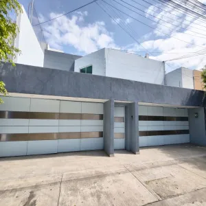 Casa En Venta,Ciudad de los Niños,J. J. Martínez Aguirre 3346, Zapopan, Jalisco 45040, 6 Habitaciones,6 Baños,J. J. Martínez Aguirre,3,pMq0aaU