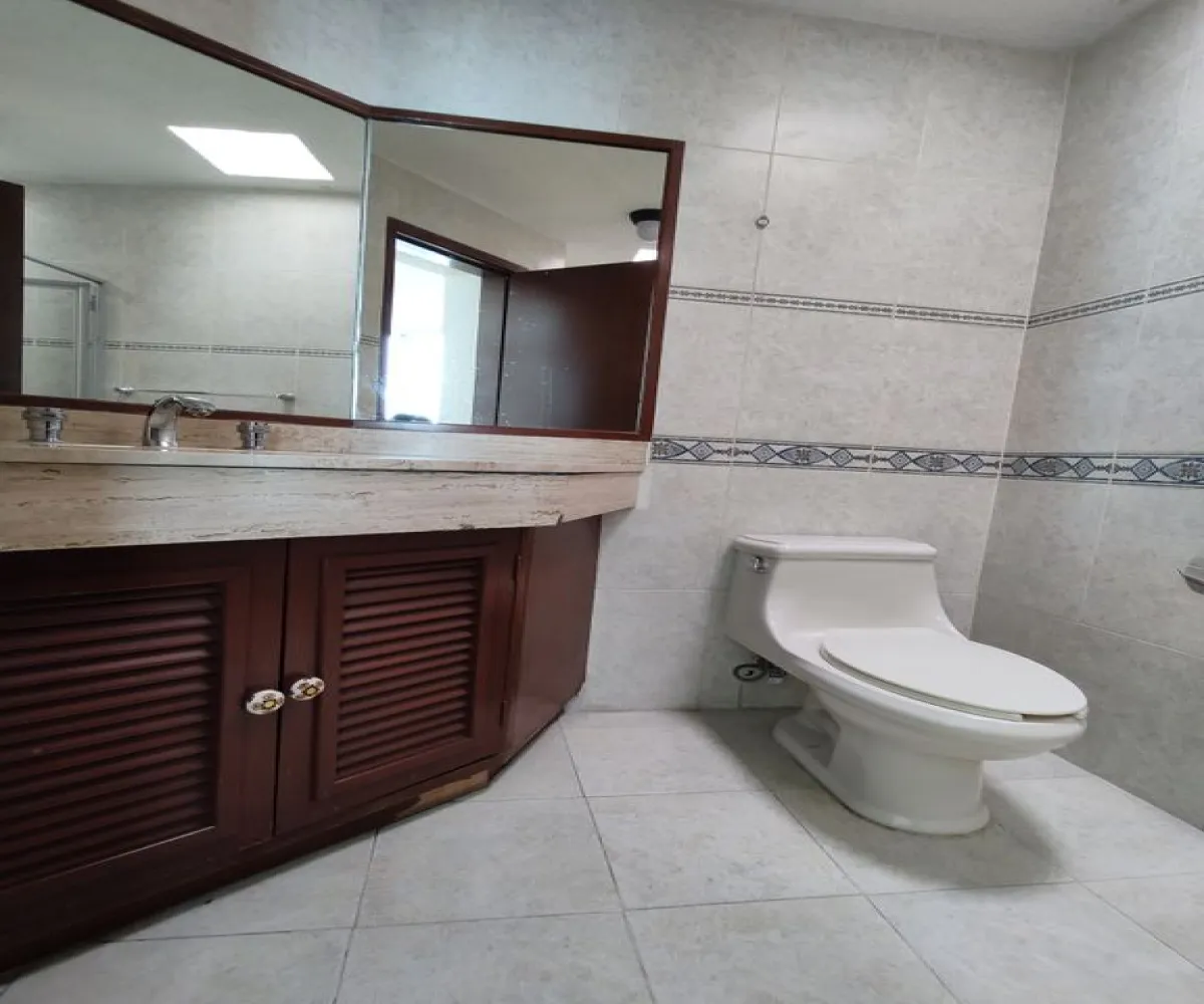 Casa En Venta,Ciudad de los Niños,J. J. Martínez Aguirre 3346, Zapopan, Jalisco 45040, 6 Habitaciones,6 Baños,J. J. Martínez Aguirre,3,pMq0aaU