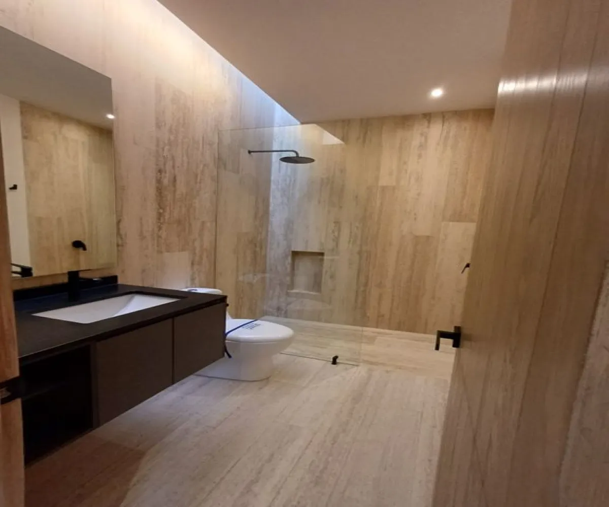 Casa En Venta,Cumbres del Lago,Avenida Lago de Juriquilla 411 1002, Querétaro, Querétaro 76230, 4 Habitaciones,4 Baños,Avenida Lago de Juriquilla,1,pp9T71C