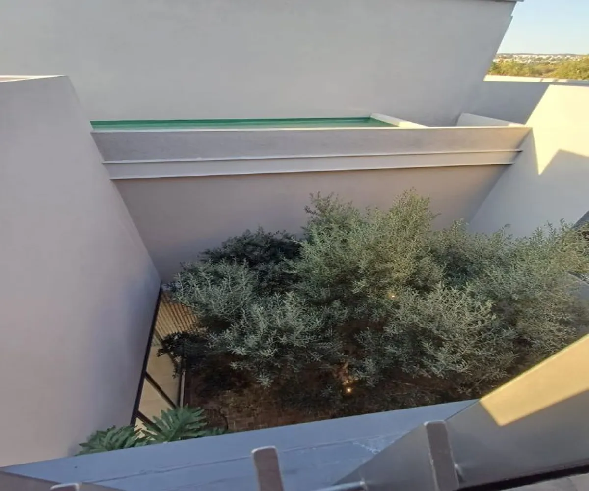 Casa En Venta,Cumbres del Lago,Avenida Lago de Juriquilla 411 1002, Querétaro, Querétaro 76230, 4 Habitaciones,4 Baños,Avenida Lago de Juriquilla,1,pp9T71C