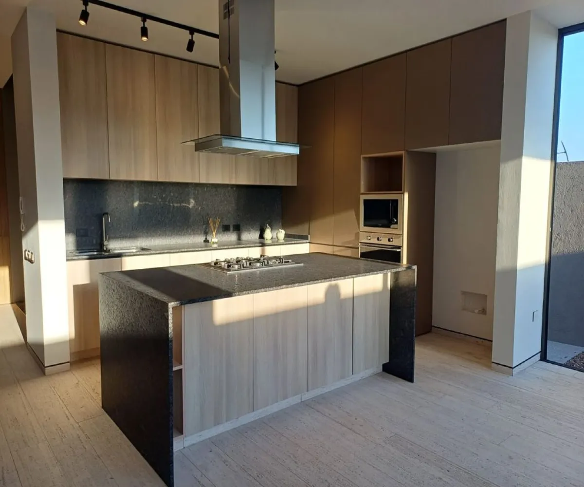 Casa En Venta,Cumbres del Lago,Avenida Lago de Juriquilla 411 1002, Querétaro, Querétaro 76230, 4 Habitaciones,4 Baños,Avenida Lago de Juriquilla,1,pp9T71C