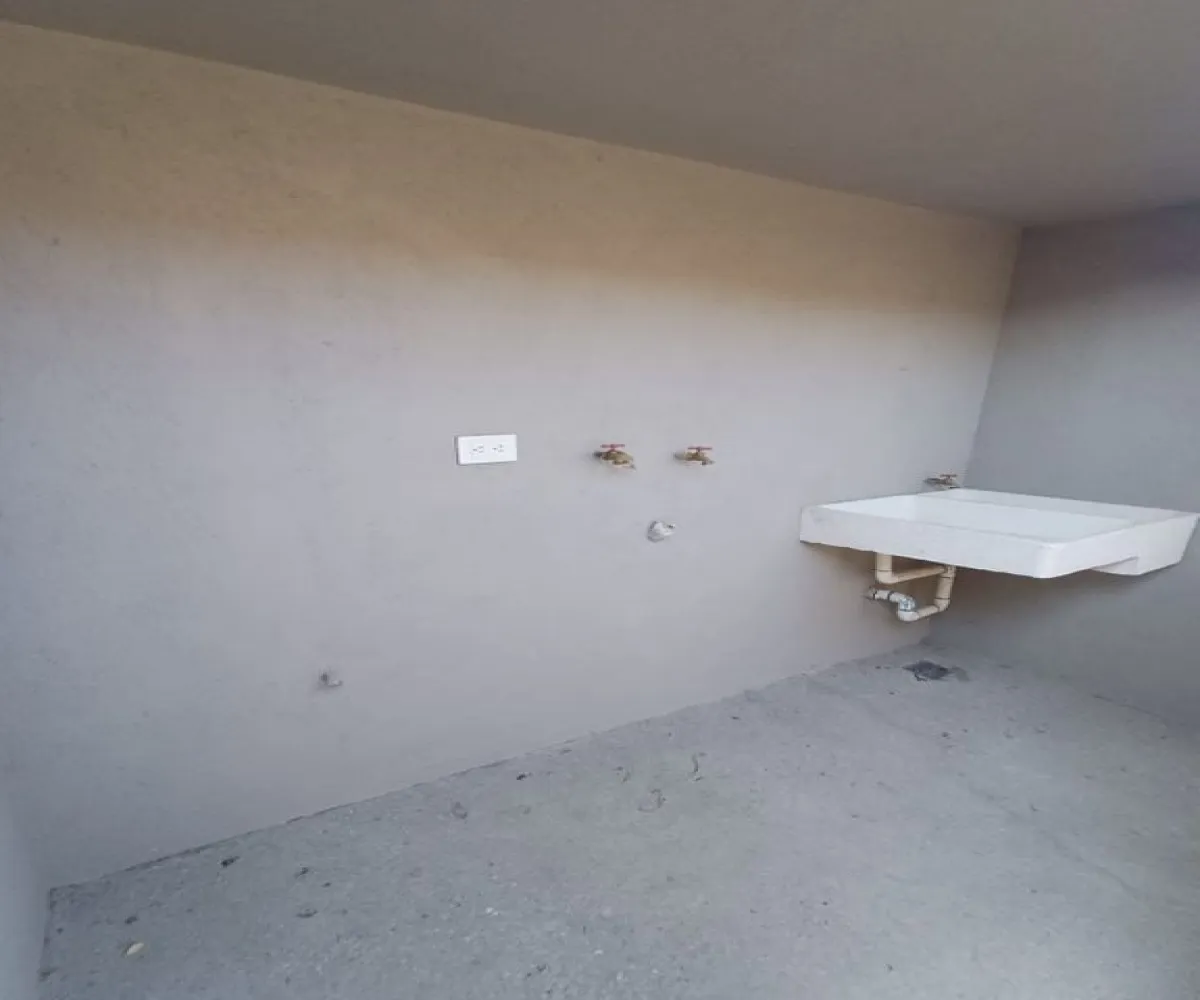 Casa En Venta,Cumbres del Lago,Avenida Lago de Juriquilla 411 1002, Querétaro, Querétaro 76230, 4 Habitaciones,4 Baños,Avenida Lago de Juriquilla,1,pp9T71C