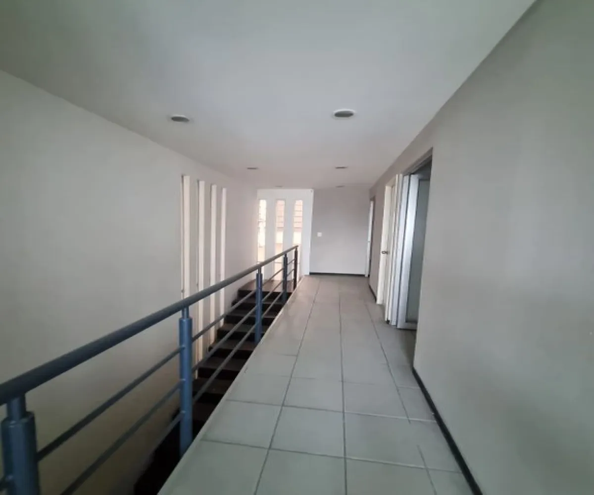 Bodega En Venta,Valle de Santa Cruz,avenida lopez mateos 18000, Tlajomulco de Zúñiga, Jalisco 45640,3 Baños,avenida lopez mateos,2,pvVpkSt