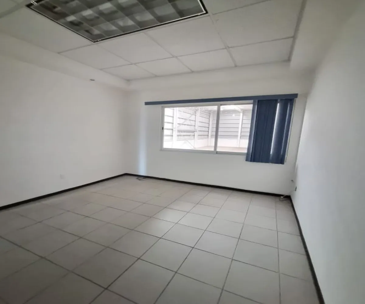 Bodega En Venta,Valle de Santa Cruz,avenida lopez mateos 18000, Tlajomulco de Zúñiga, Jalisco 45640,3 Baños,avenida lopez mateos,2,pvVpkSt