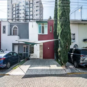 Casa En Venta,Fidel Velázquez,Calle Irene Robledo Garcia 1447, Guadalajara, Jalisco 44220, 2 Habitaciones,2 Baños,Calle Irene Robledo Garcia,1,ppZ84iy