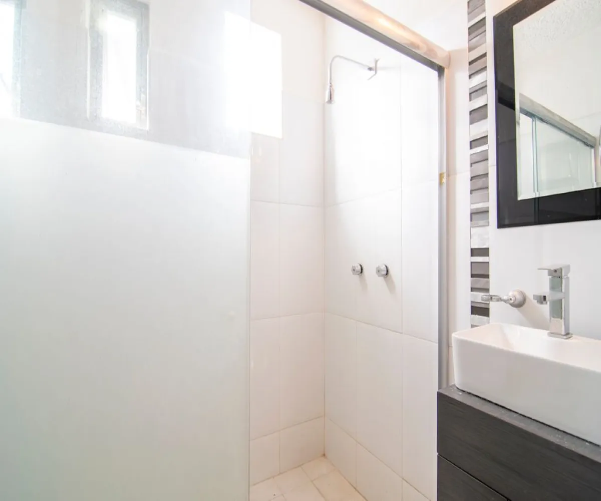 Casa En Venta,Fidel Velázquez,Calle Irene Robledo Garcia 1447, Guadalajara, Jalisco 44220, 2 Habitaciones,2 Baños,Calle Irene Robledo Garcia,1,ppZ84iy