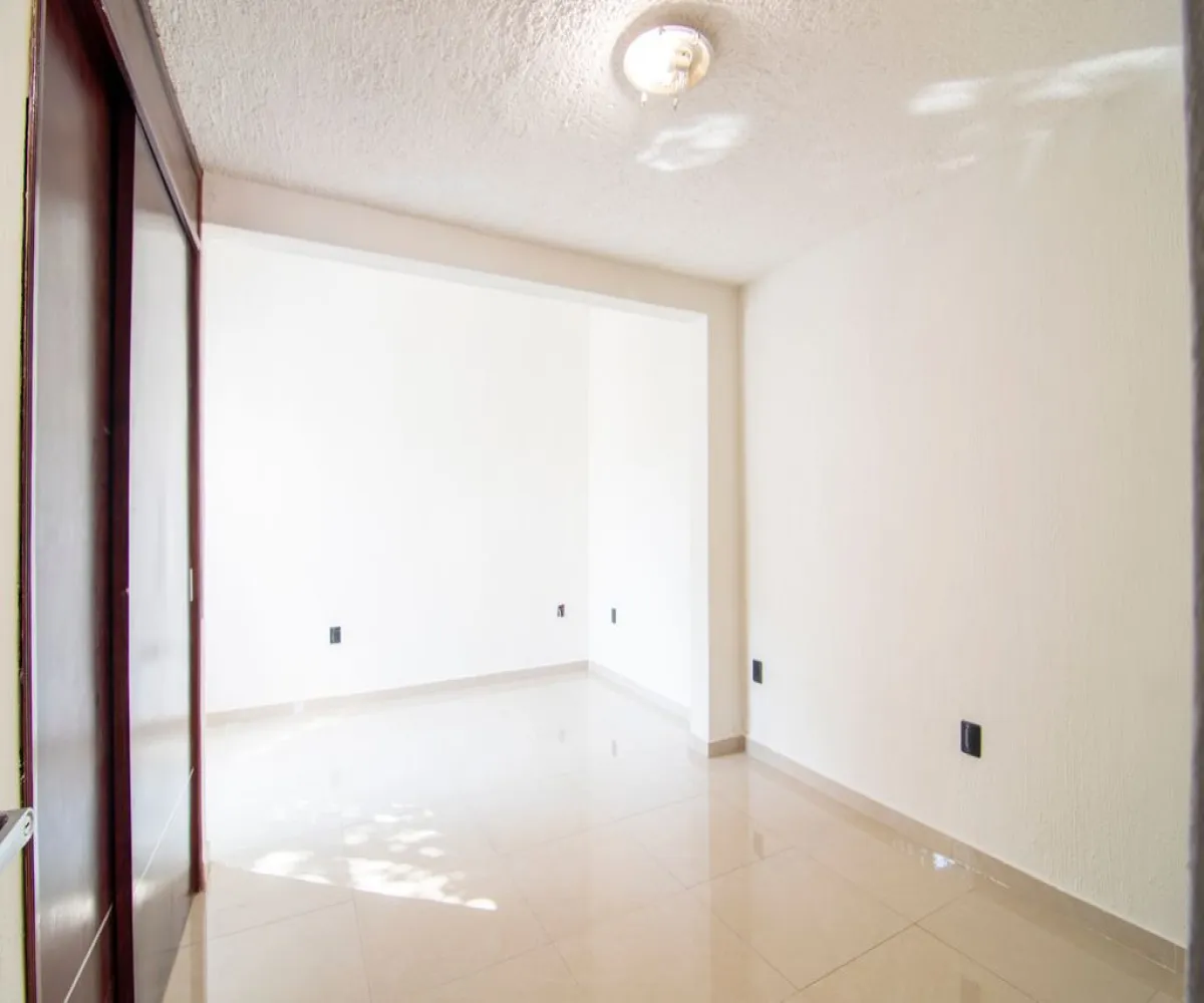 Casa En Venta,Fidel Velázquez,Calle Irene Robledo Garcia 1447, Guadalajara, Jalisco 44220, 2 Habitaciones,2 Baños,Calle Irene Robledo Garcia,1,ppZ84iy