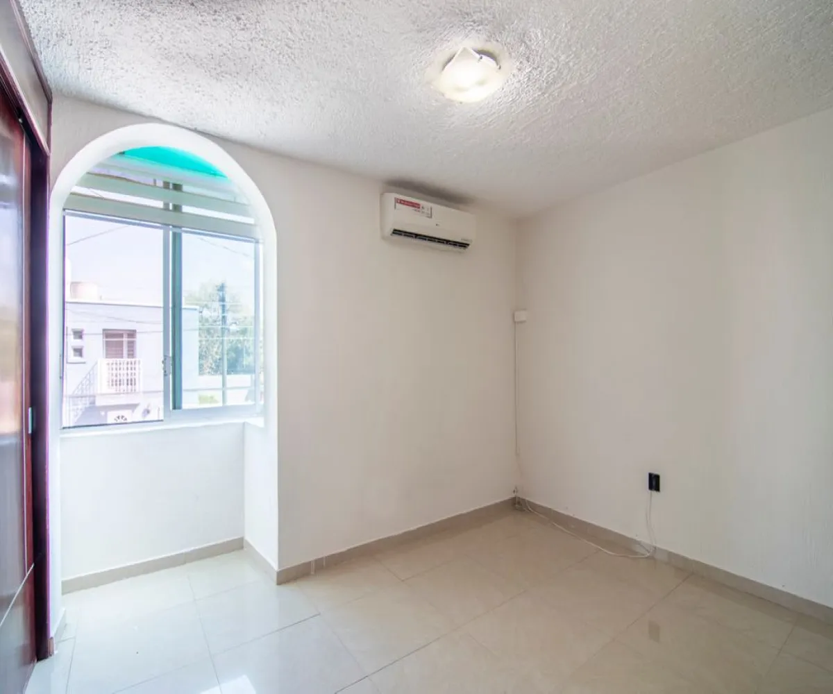 Casa En Venta,Fidel Velázquez,Calle Irene Robledo Garcia 1447, Guadalajara, Jalisco 44220, 2 Habitaciones,2 Baños,Calle Irene Robledo Garcia,1,ppZ84iy