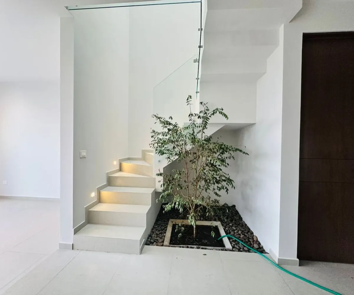 Casa En Venta,Alva Residencial Capital Norte,Paseo de la alborada 5522, Zapopan, Jalisco 45134, 3 Habitaciones,2 Baños,Paseo de la alborada ,2,p8lSozw