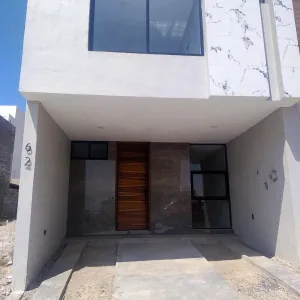 Casa En Venta,Tlaquepaque,Avenida Zimaltá S/N, San Pedro Tlaquepaque, Jalisco 45610, 2 Habitaciones,3 Baños,Avenida Zimaltá,2,pfimN7f