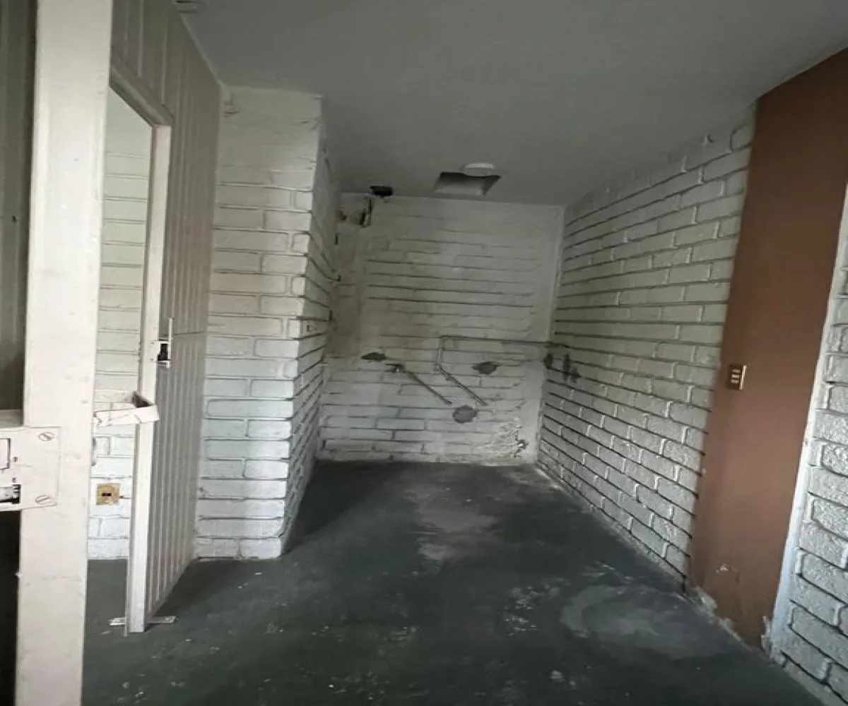 Bodega En Venta,Colonia Oblatos,Esteban Loera 284, Guadalajara, Jalisco 44700,2 Baños,Esteban Loera,3,pSEbVIA