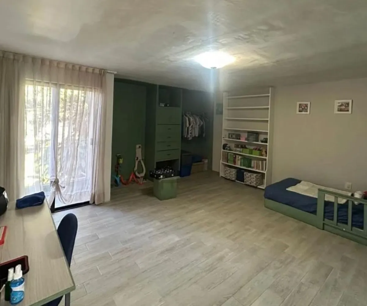 Casa En Venta,Eucalipto Vallarta,Calle Velázquez 122, Zapopan, Jalisco 45020, 4 Habitaciones,3 Baños,Calle Velázquez,1,pSinPw1