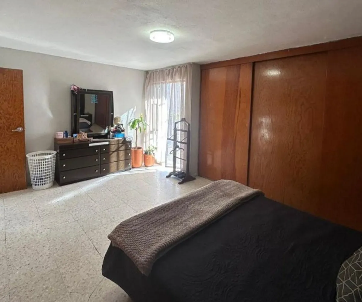 Casa En Venta,Eucalipto Vallarta,Calle Velázquez 122, Zapopan, Jalisco 45020, 4 Habitaciones,3 Baños,Calle Velázquez,1,pSinPw1