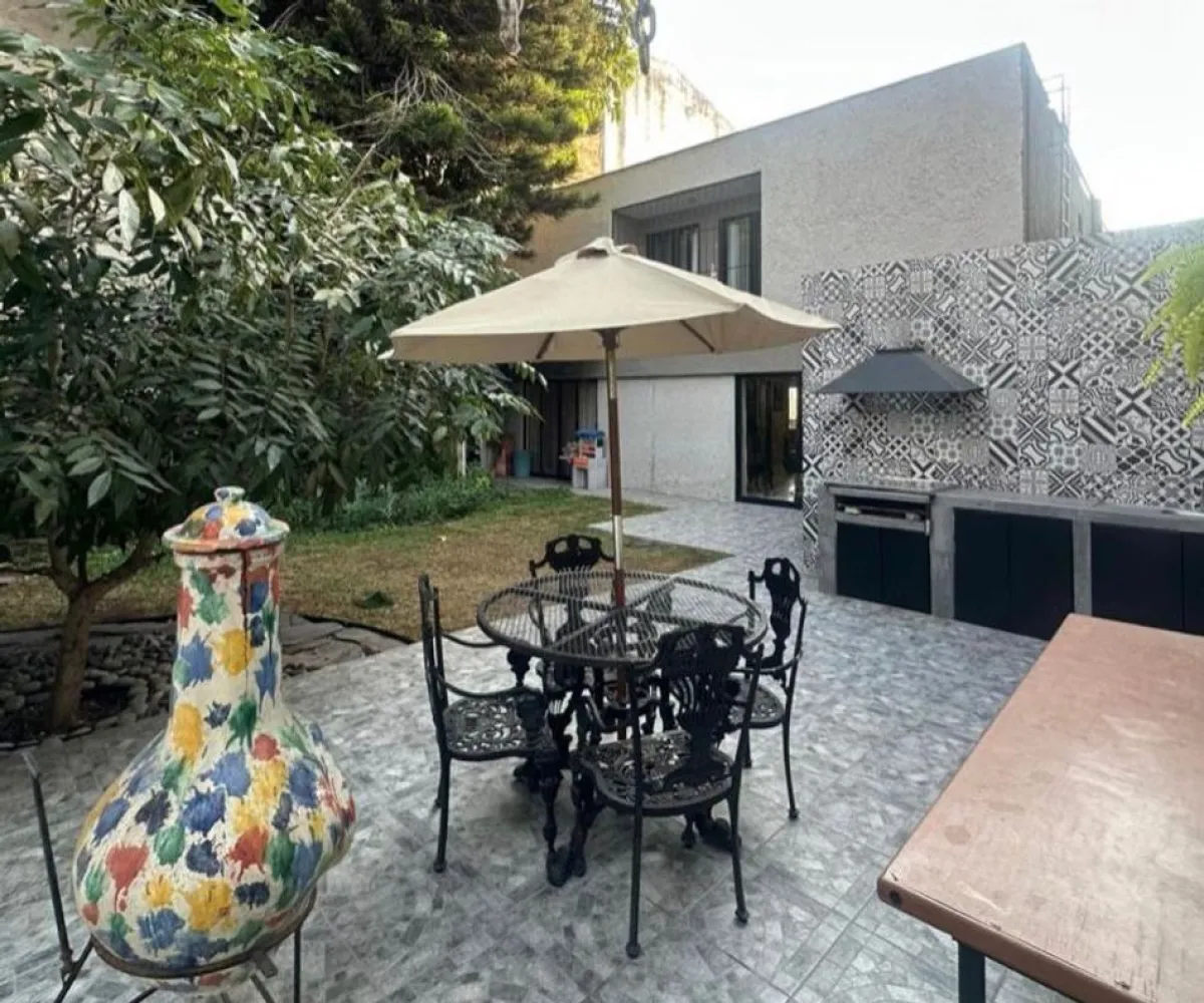 Casa En Venta,Eucalipto Vallarta,Calle Velázquez 122, Zapopan, Jalisco 45020, 4 Habitaciones,3 Baños,Calle Velázquez,1,pSinPw1
