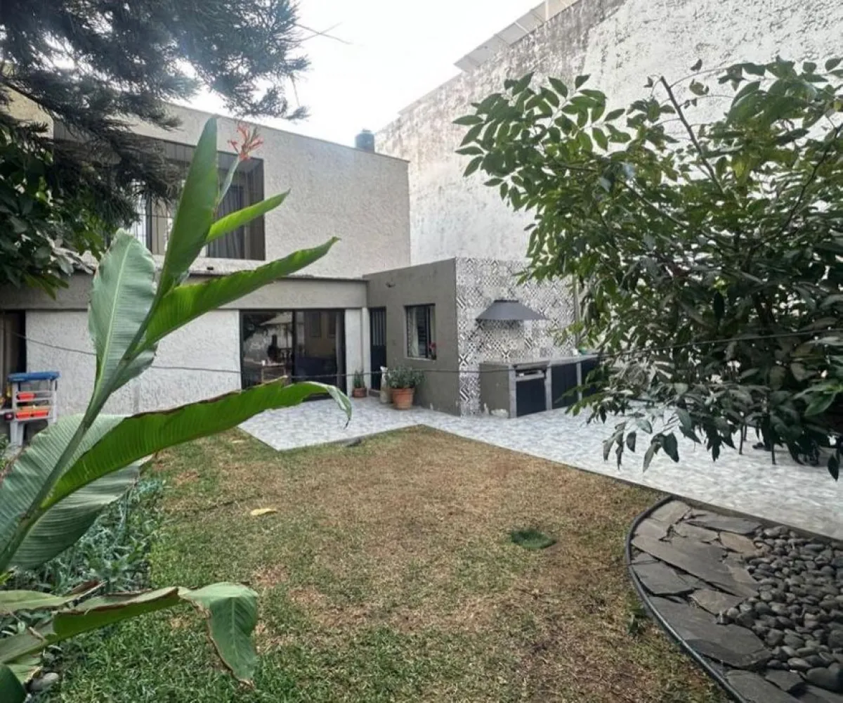 Casa En Venta,Eucalipto Vallarta,Calle Velázquez 122, Zapopan, Jalisco 45020, 4 Habitaciones,3 Baños,Calle Velázquez,1,pSinPw1