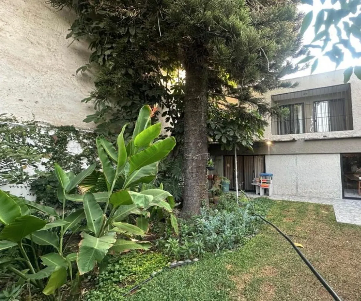 Casa En Venta,Eucalipto Vallarta,Calle Velázquez 122, Zapopan, Jalisco 45020, 4 Habitaciones,3 Baños,Calle Velázquez,1,pSinPw1