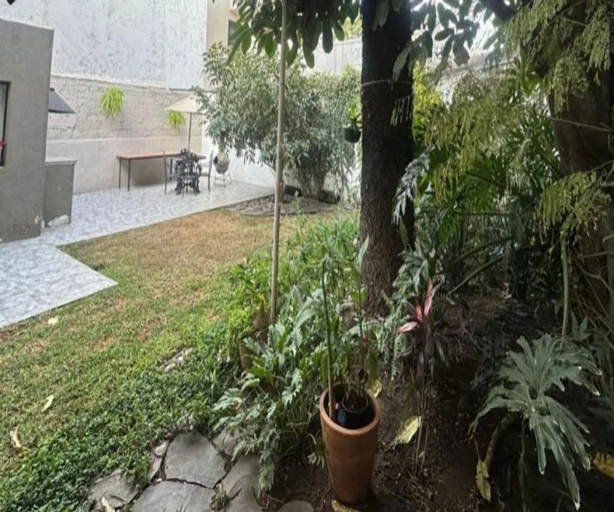 Casa En Venta,Eucalipto Vallarta,Calle Velázquez 122, Zapopan, Jalisco 45020, 4 Habitaciones,3 Baños,Calle Velázquez,1,pSinPw1