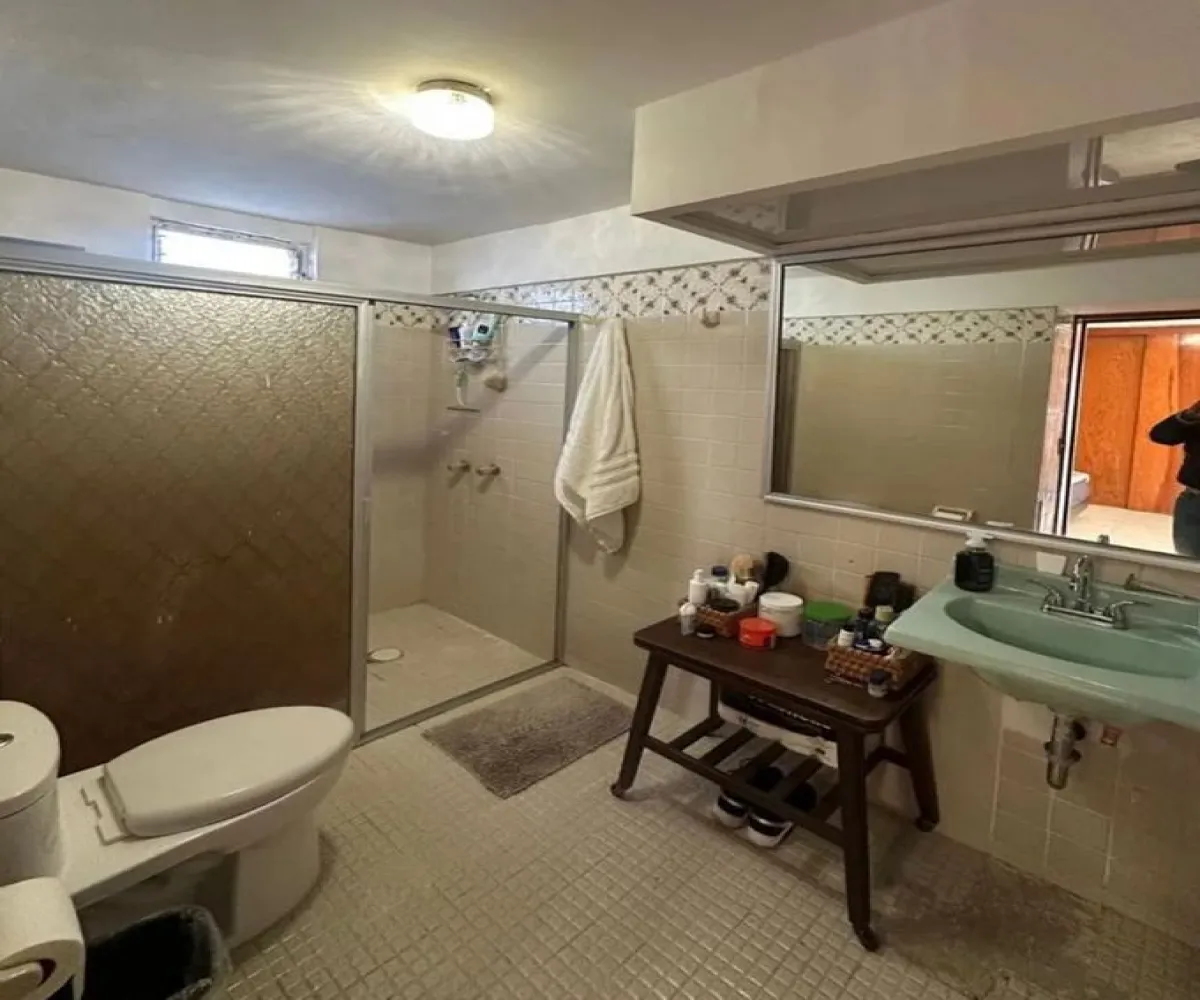 Casa En Venta,Eucalipto Vallarta,Calle Velázquez 122, Zapopan, Jalisco 45020, 4 Habitaciones,3 Baños,Calle Velázquez,1,pSinPw1