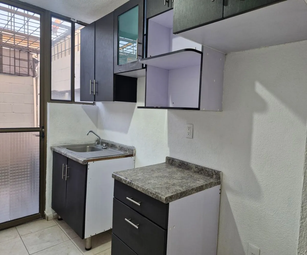 Casa En Venta,Los Tréboles,Avenida los Tréboles 2319, Zapopan, Jalisco 45200, 3 Habitaciones,1 Baño,Avenida los Tréboles,2,pjvfm1t