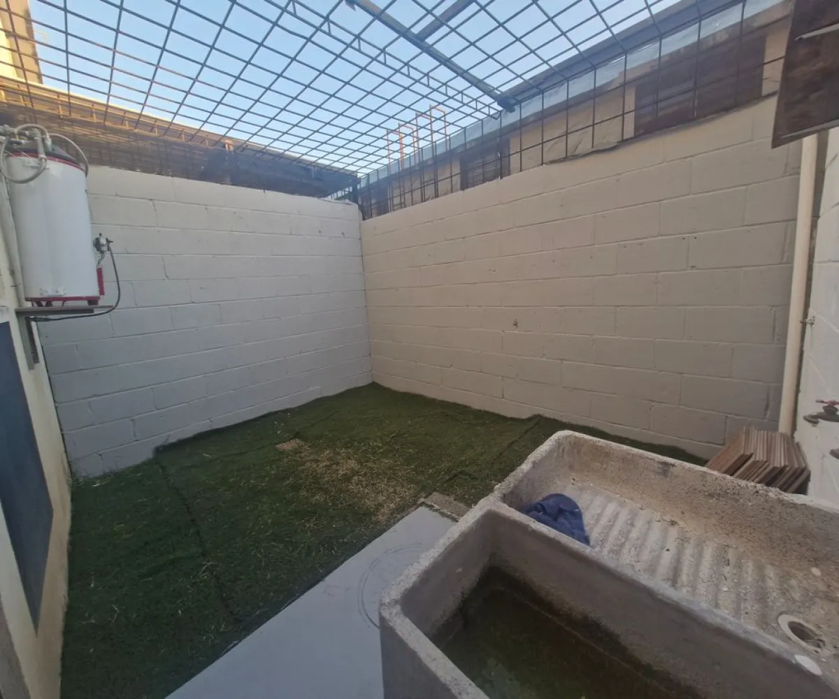 Casa En Venta,Los Tréboles,Avenida los Tréboles 2319, Zapopan, Jalisco 45200, 3 Habitaciones,1 Baño,Avenida los Tréboles,2,pjvfm1t