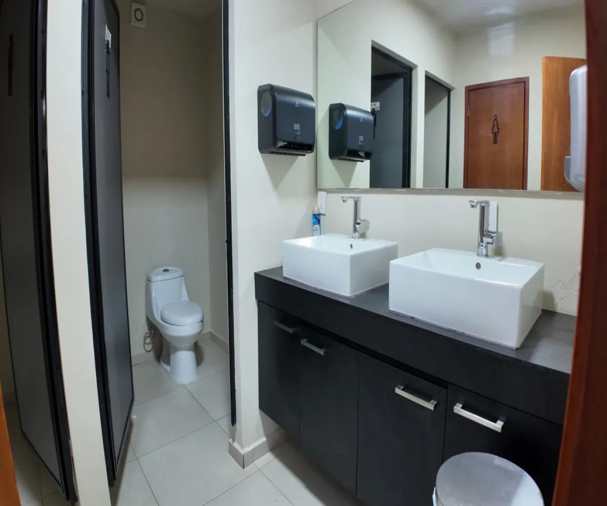 Oficina En Renta,Chapalita,San Uriel 389, Guadalajara, Jalisco 44500,San Uriel,2,pCV7cz7