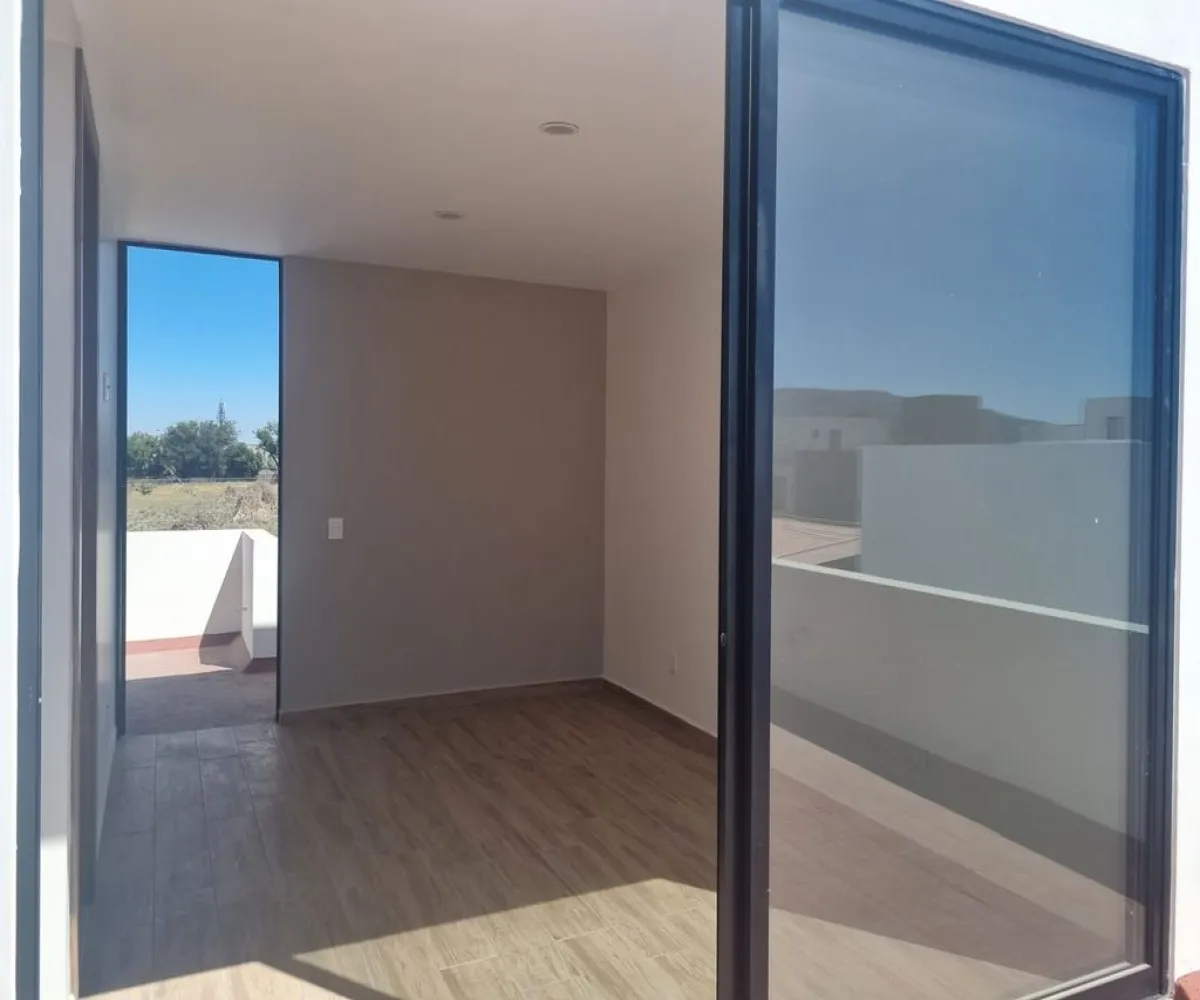 Casa En Venta,Parques Vallarta,Paseo del Norte 3322 87, Zapopan, Jalisco 45134, 4 Habitaciones,5 Baños,Paseo del Norte,1,pFdtoTe