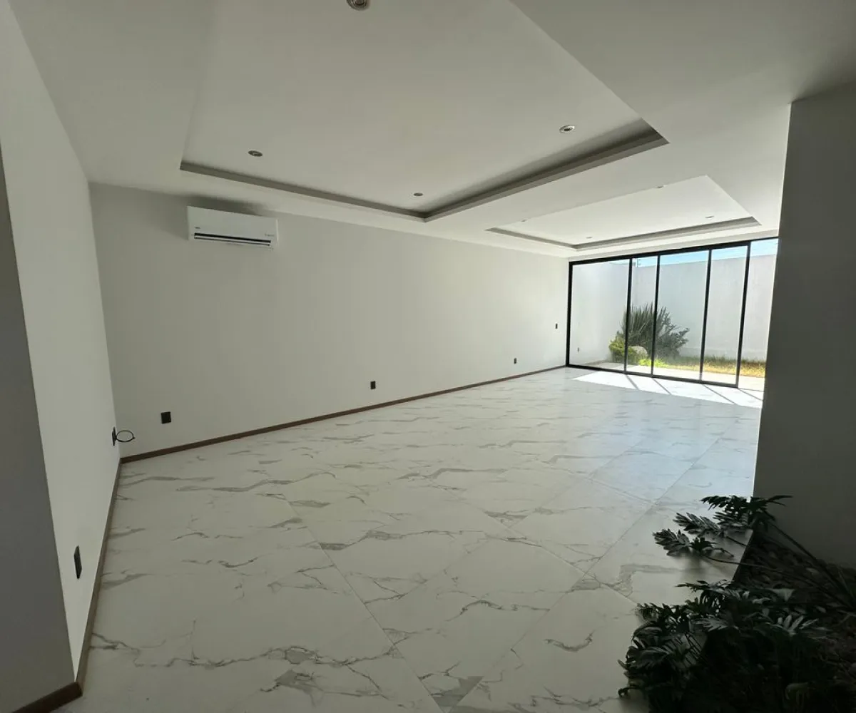 Casa En Venta,Valle Imperial,Avenida Paseo de los Emperadores 400 44, Zapopan, Jalisco 45134, 3 Habitaciones,3 Baños,Avenida Paseo de los Emperadores,3,prcLmtX