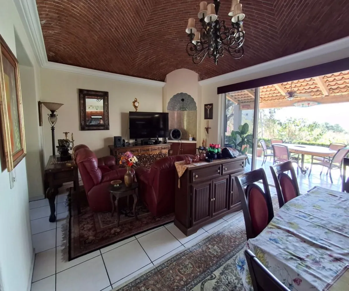 Casa En Venta,San Antonio Tlayacapan,Libramiento Chapala-Ajijic Vista Alegre 145 6, Chapala, Jalisco 45905, 3 Habitaciones,2 Baños,Libramiento Chapala-Ajijic Vista Alegre,1,p07PlqW