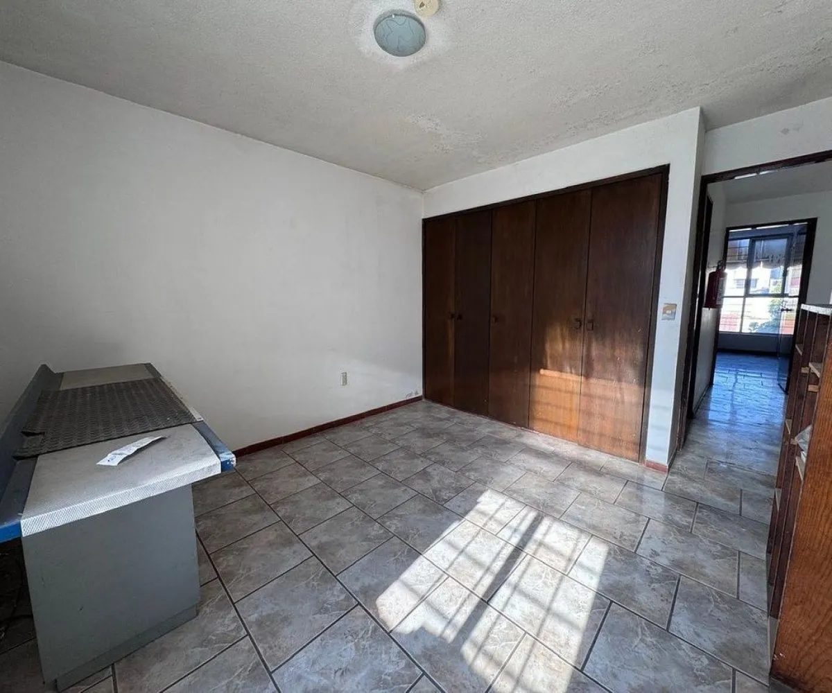 Casa En Venta,Arboledas,Avenida Nicolás Copérnico 4324, Zapopan, Jalisco 45070, 5 Habitaciones,3 Baños,Avenida Nicolás Copérnico,1,pxLUygS