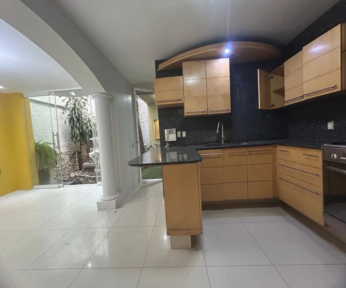 Casa En Renta,Mezquitan Country,Calle Ghilardi 1157, Guadalajara, Jalisco 44260, 5 Habitaciones,3 Baños,Calle Ghilardi,1,pYEIbPd