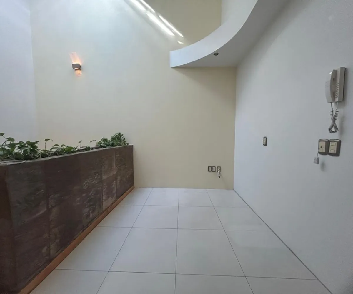 Casa En Renta,Mezquitan Country,Calle Ghilardi 1157, Guadalajara, Jalisco 44260, 5 Habitaciones,3 Baños,Calle Ghilardi,1,pYEIbPd