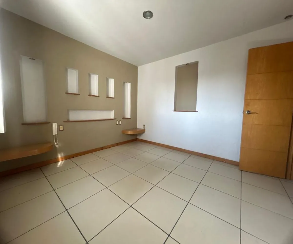 Casa En Renta,Mezquitan Country,Calle Ghilardi 1157, Guadalajara, Jalisco 44260, 5 Habitaciones,3 Baños,Calle Ghilardi,1,pYEIbPd