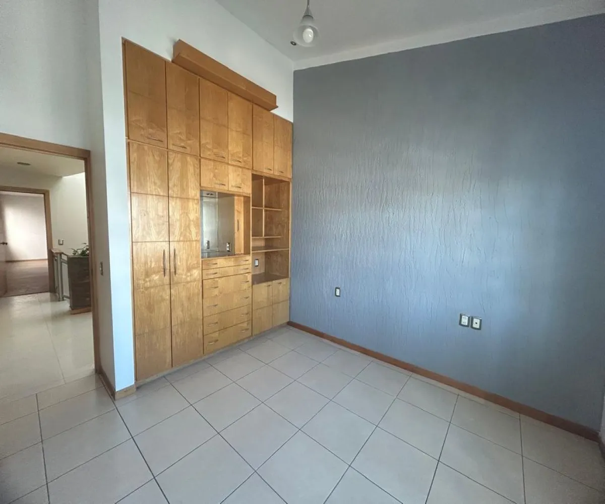 Casa En Renta,Mezquitan Country,Calle Ghilardi 1157, Guadalajara, Jalisco 44260, 5 Habitaciones,3 Baños,Calle Ghilardi,1,pYEIbPd