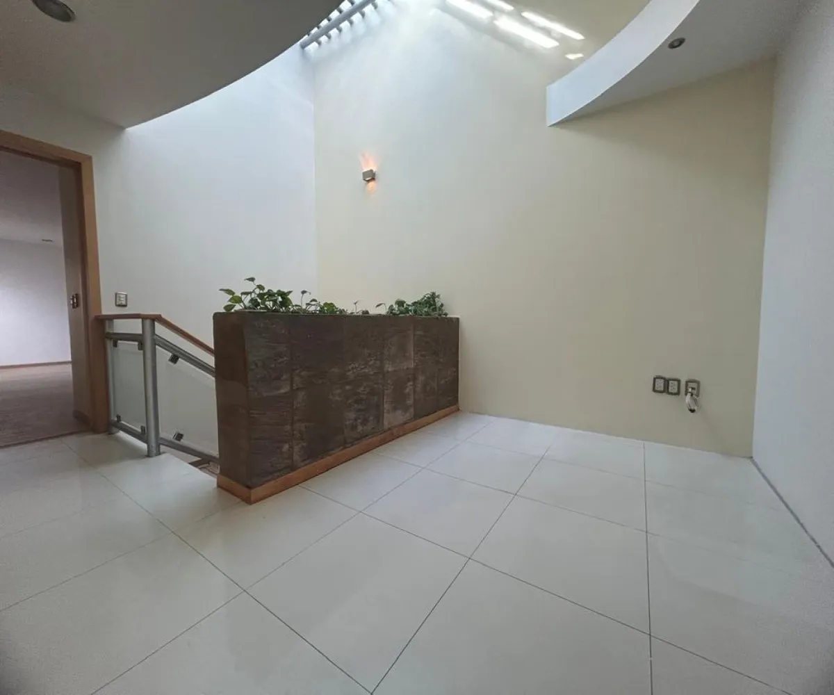 Casa En Renta,Mezquitan Country,Calle Ghilardi 1157, Guadalajara, Jalisco 44260, 5 Habitaciones,3 Baños,Calle Ghilardi,1,pYEIbPd