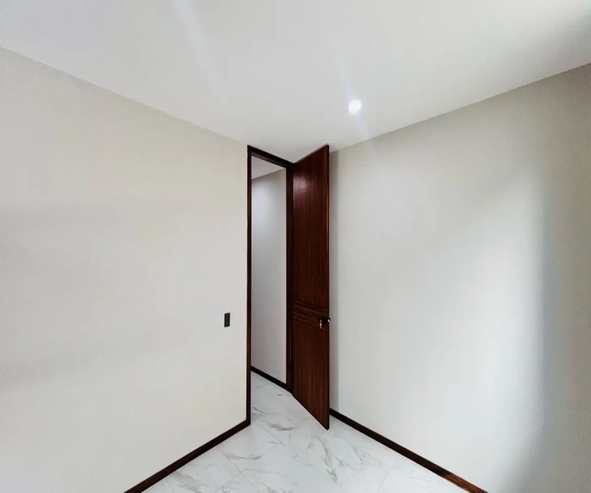 Casa En Venta,EL manantial ,Paseo del fresno 00 00, Tlajomulco de Zúñiga, Jalisco 45645, 4 Habitaciones,4 Baños,Paseo del fresno,1,pWDSaqi