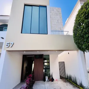 Casa En Venta,EL manantial ,Paseo del fresno 00 00, Tlajomulco de Zúñiga, Jalisco 45645, 4 Habitaciones,4 Baños,Paseo del fresno,1,pWDSaqi