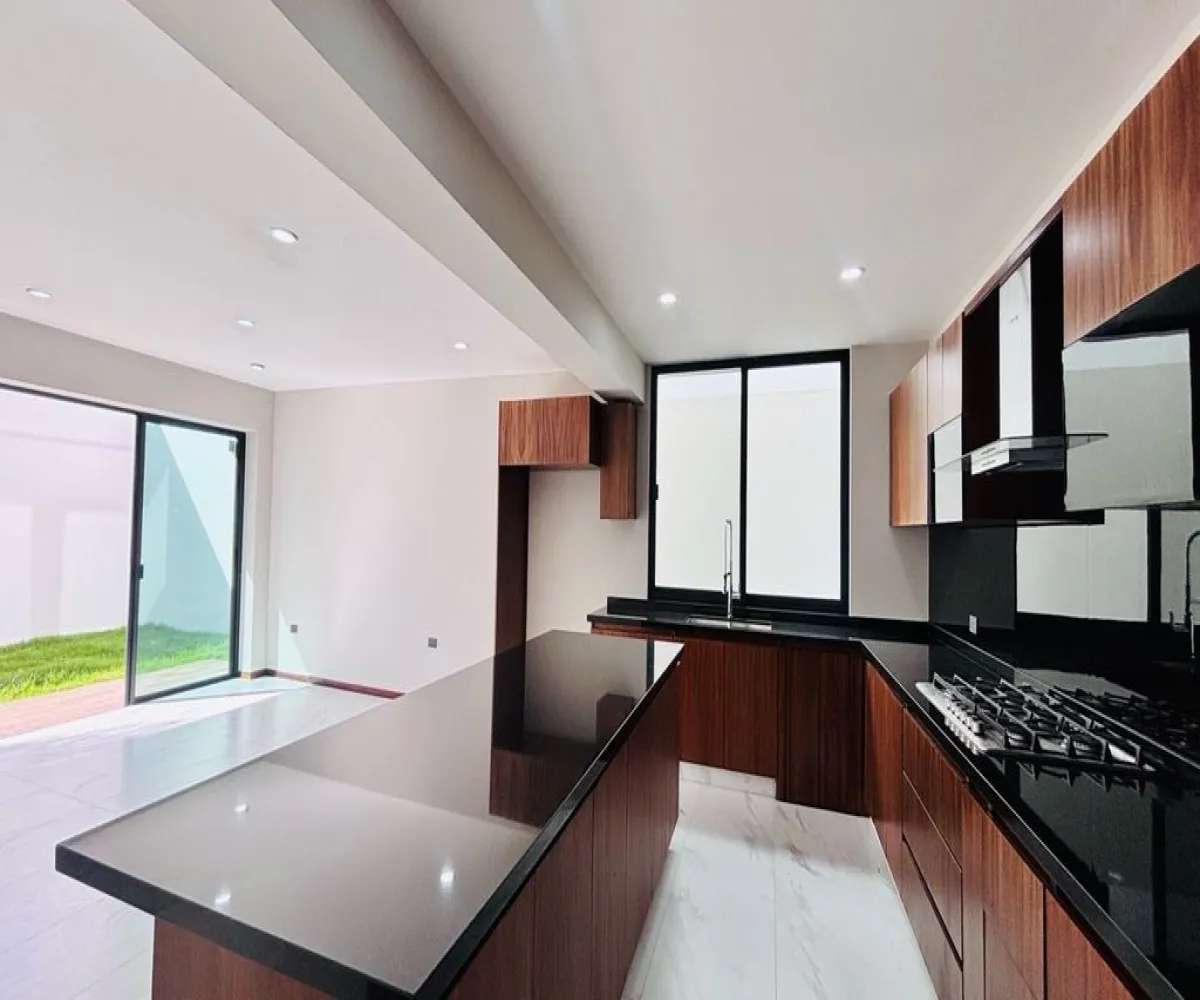 Casa En Venta,EL manantial ,Paseo del fresno 00 00, Tlajomulco de Zúñiga, Jalisco 45645, 4 Habitaciones,4 Baños,Paseo del fresno,1,pWDSaqi