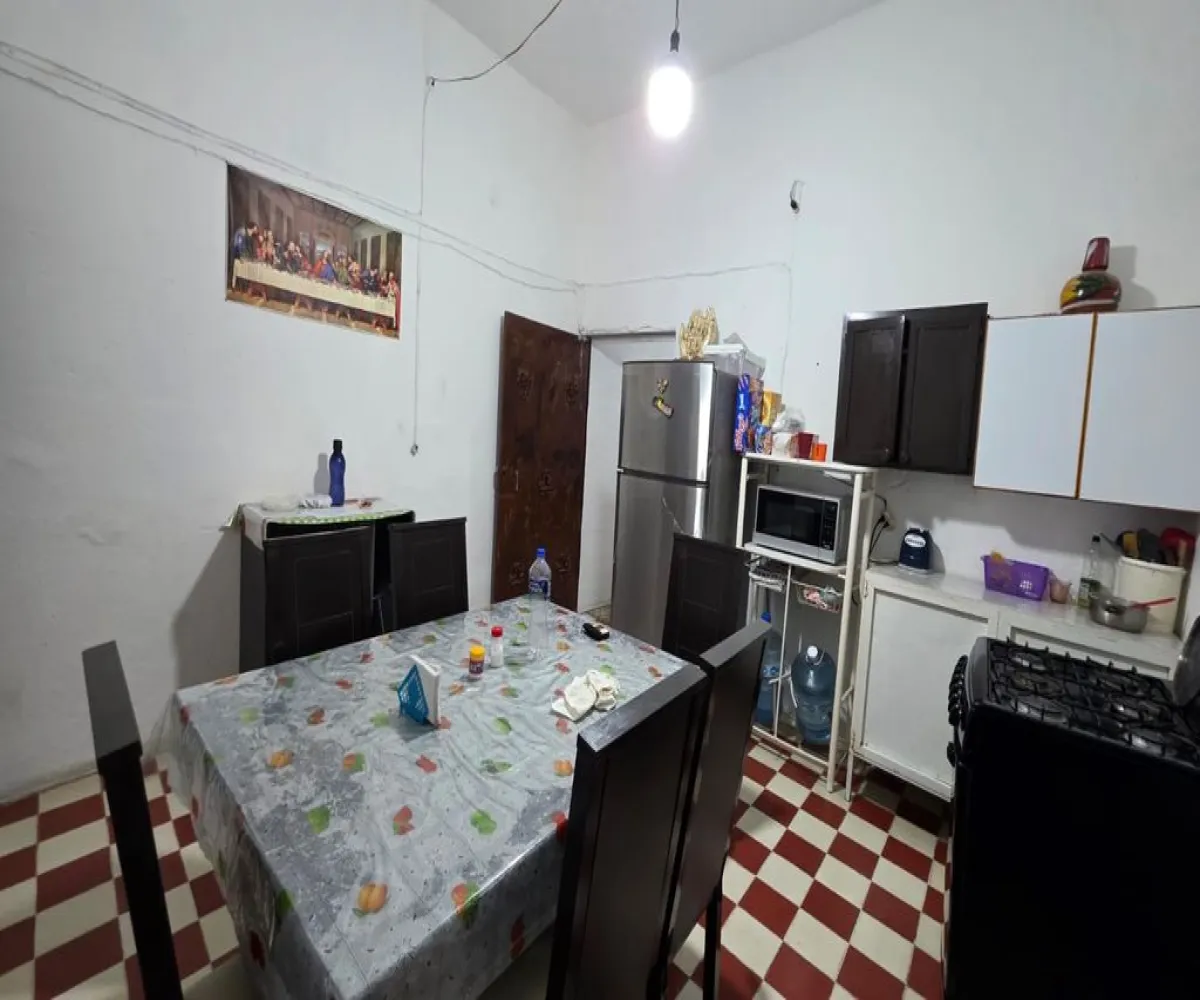 Casa En Venta,La Llave,Felipe Loza 15, San Pedro Tlaquepaque, Jalisco 45618, 6 Habitaciones,4 Baños,Felipe Loza,1,pgwaIJn