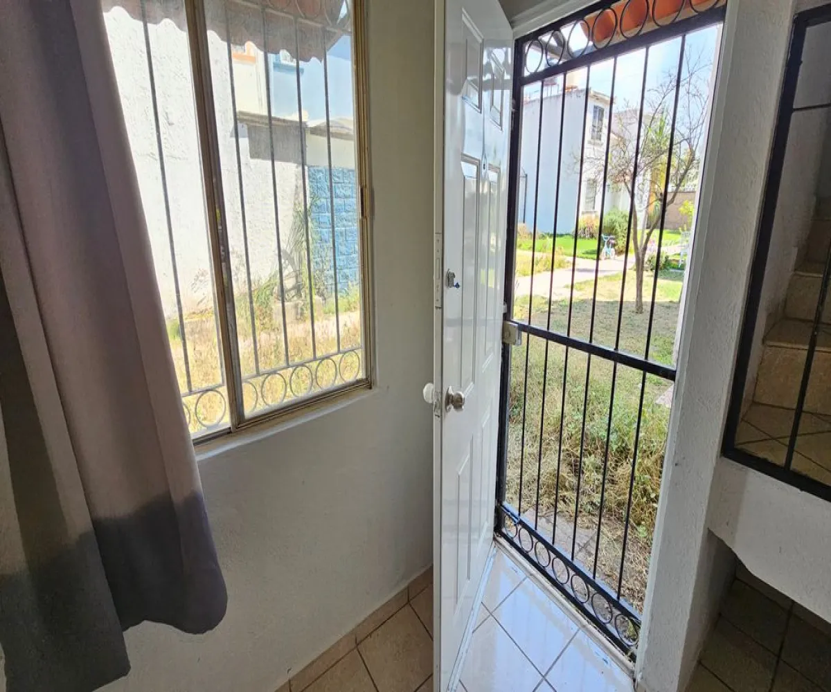 Casa En Venta,San Sebastianito,Avenida González Gallo 1886, San Pedro Tlaquepaque, Jalisco 45601, 2 Habitaciones,1 Baño,Avenida González Gallo,2,p798KKj