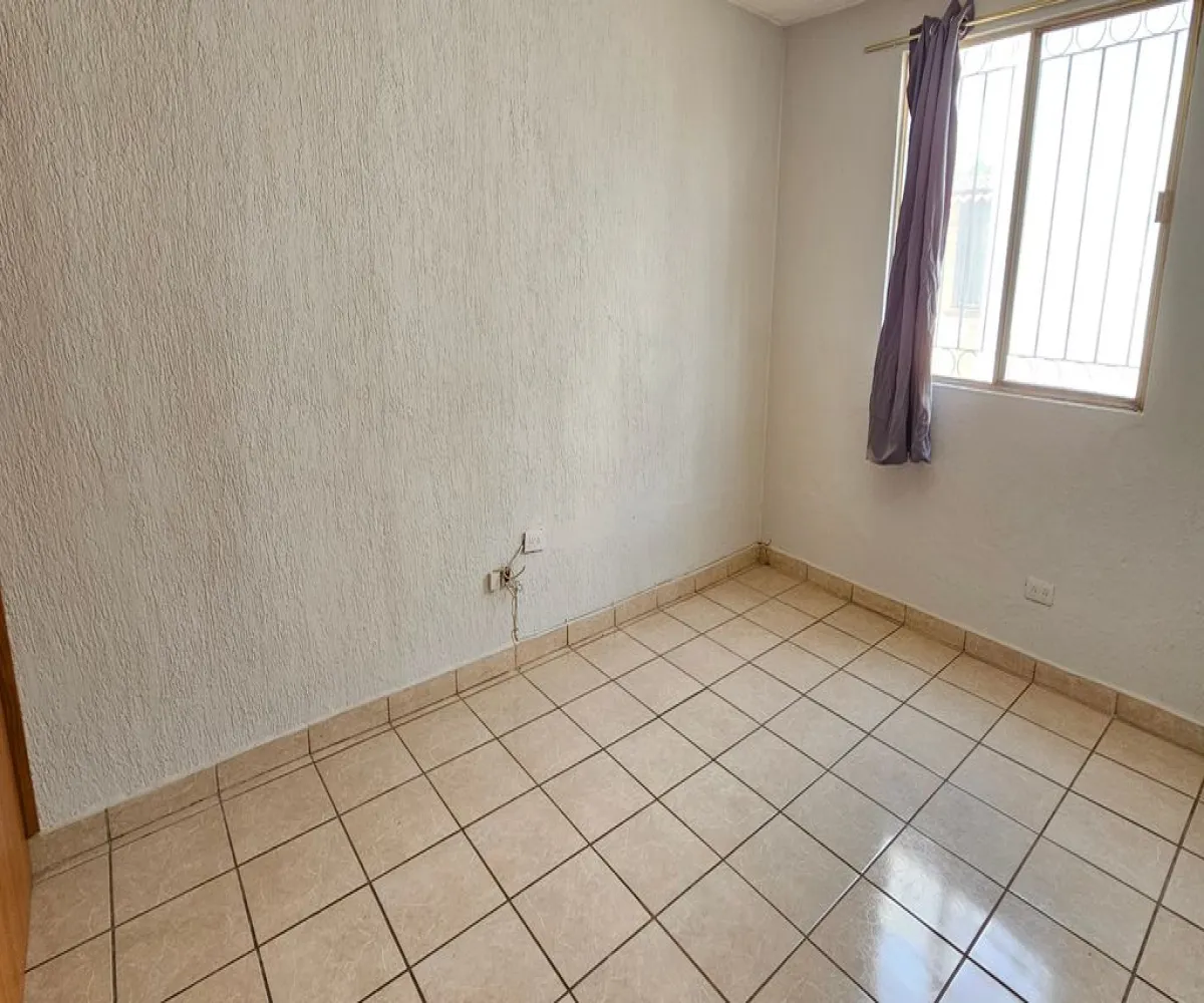 Casa En Venta,San Sebastianito,Avenida González Gallo 1886, San Pedro Tlaquepaque, Jalisco 45601, 2 Habitaciones,1 Baño,Avenida González Gallo,2,p798KKj
